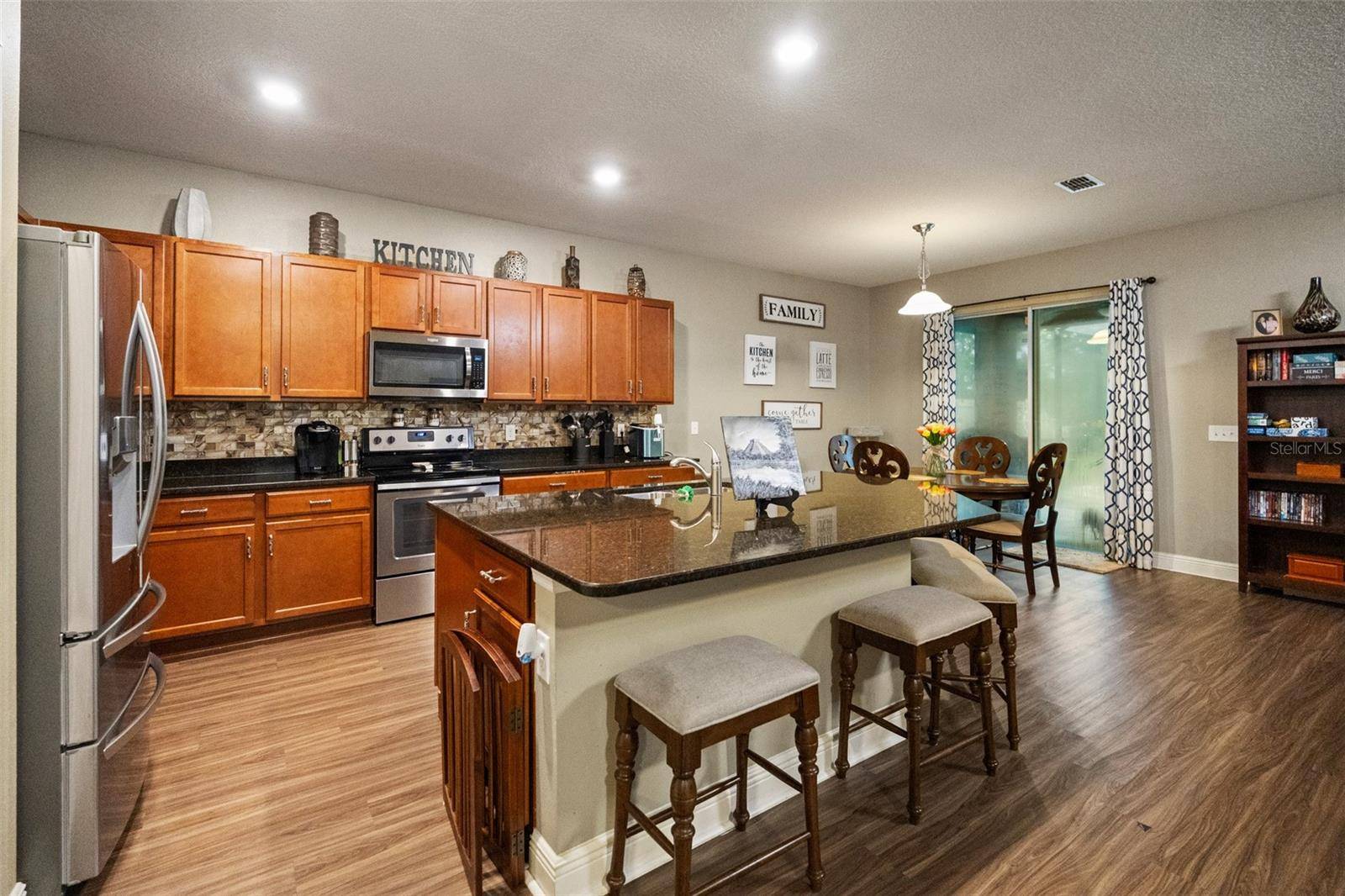5840 MARMALADE LN, Seminole, FL 33772