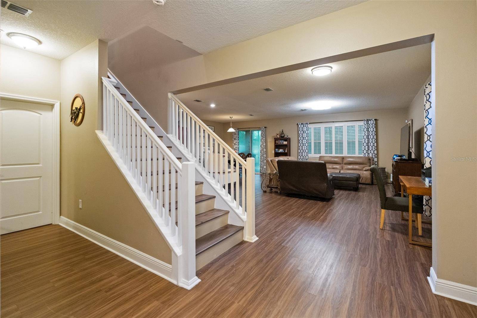 5840 MARMALADE LN, Seminole, FL 33772