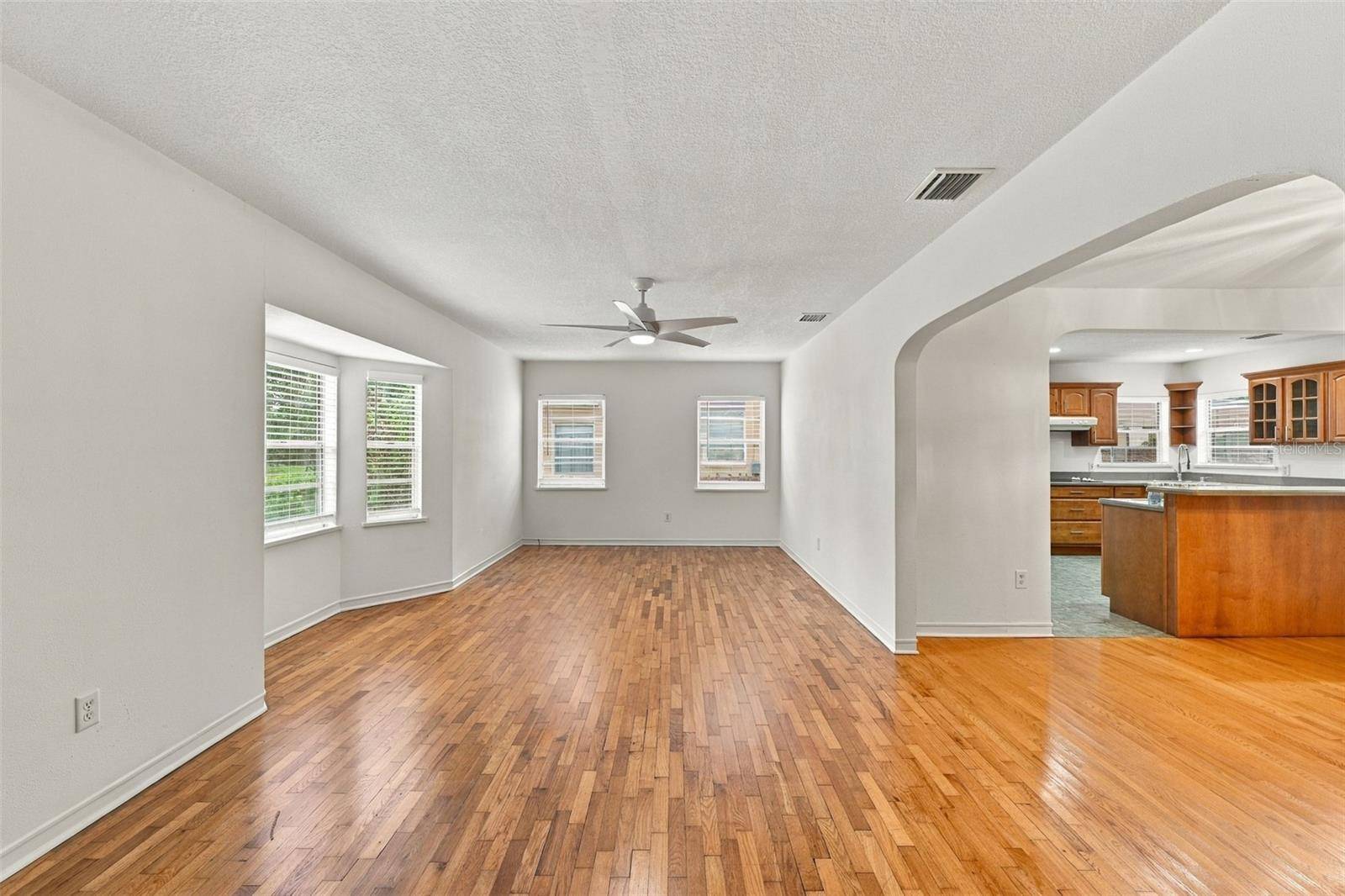 212 S BRADFORD AVE, Tampa, FL 33609
