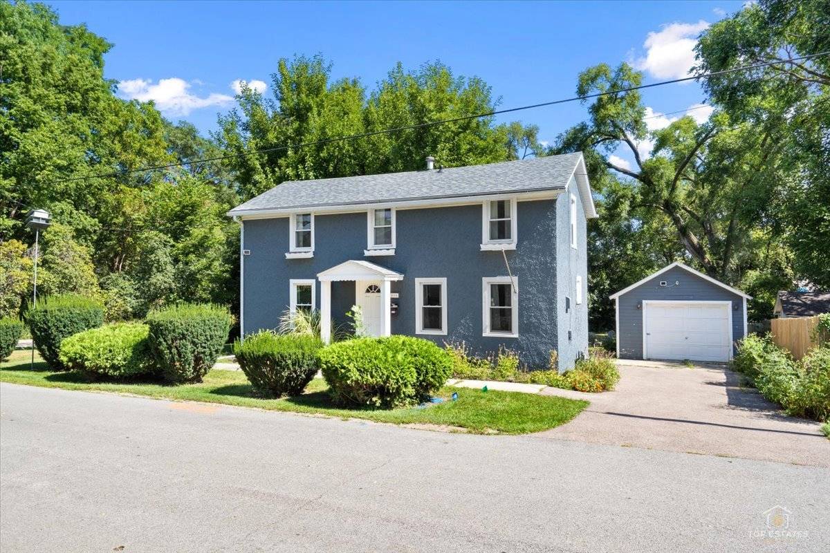 116 N 7th AVE, St. Charles, IL 60174