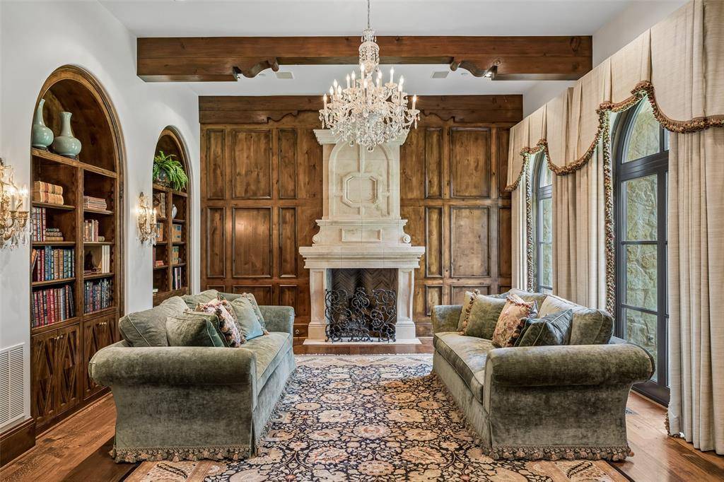 5335 Meaders Lane, Dallas, TX 75229
