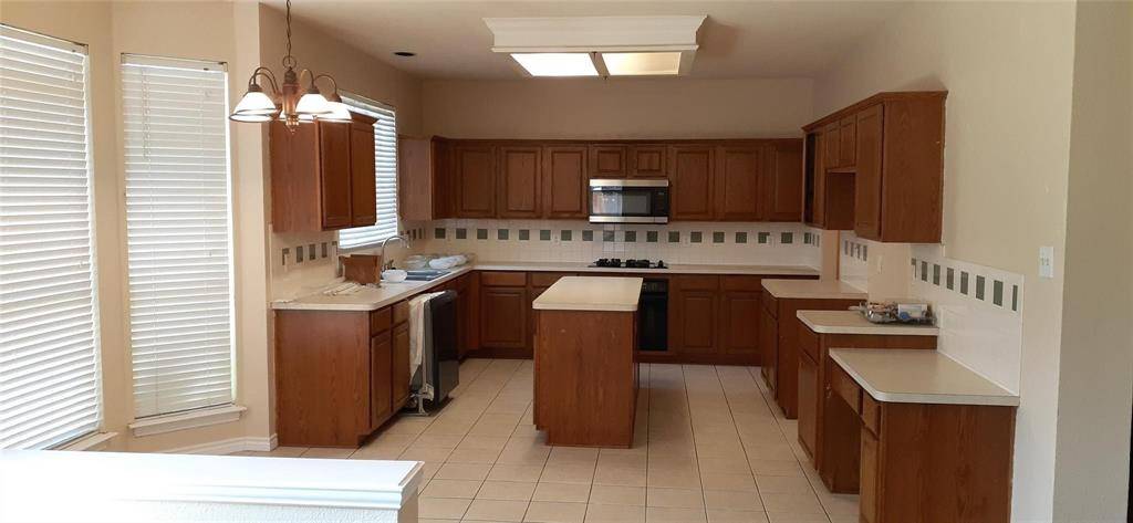4526 Julian Drive, Mesquite, TX 75150