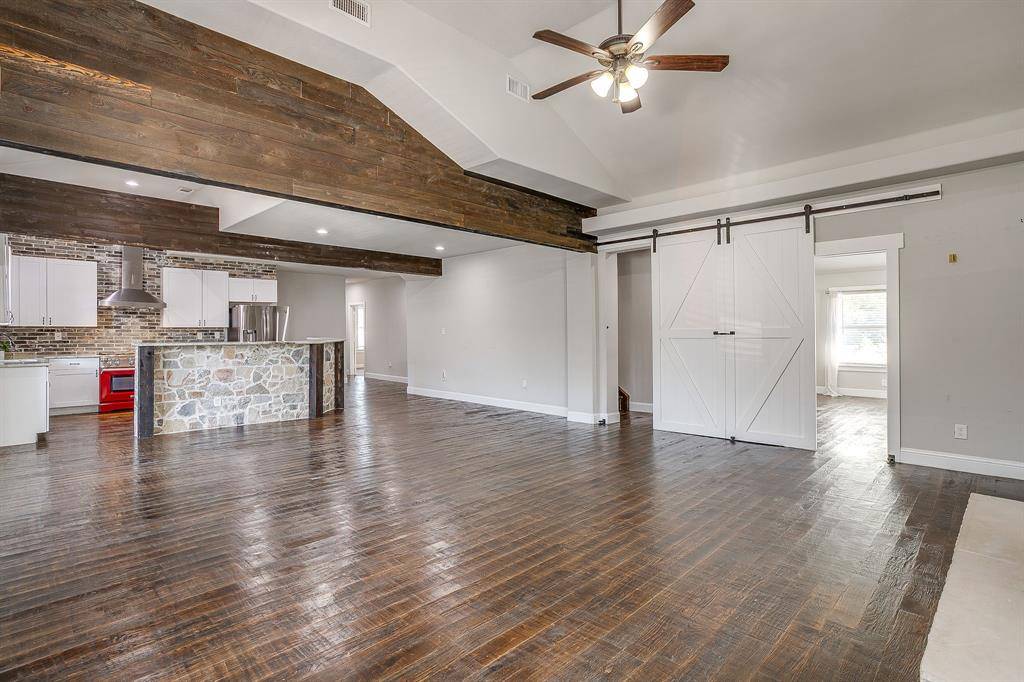 1729 S Adams Street, Fort Worth, TX 76110
