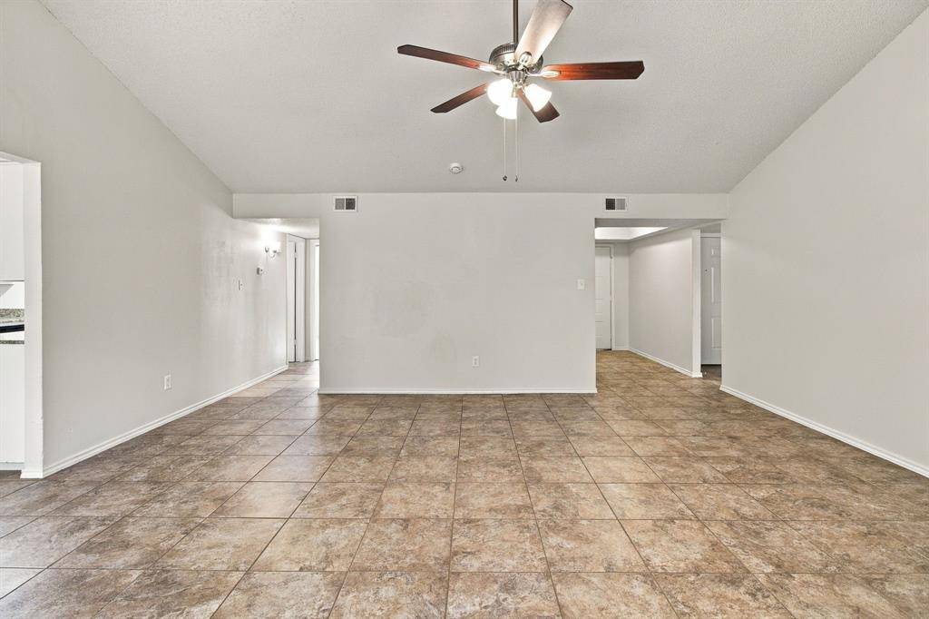 4807 Crestmont Court, Arlington, TX 76017