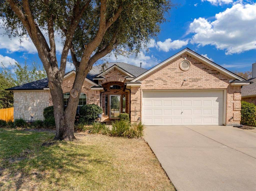 660 Chestnut Lane, Saginaw, TX 76179