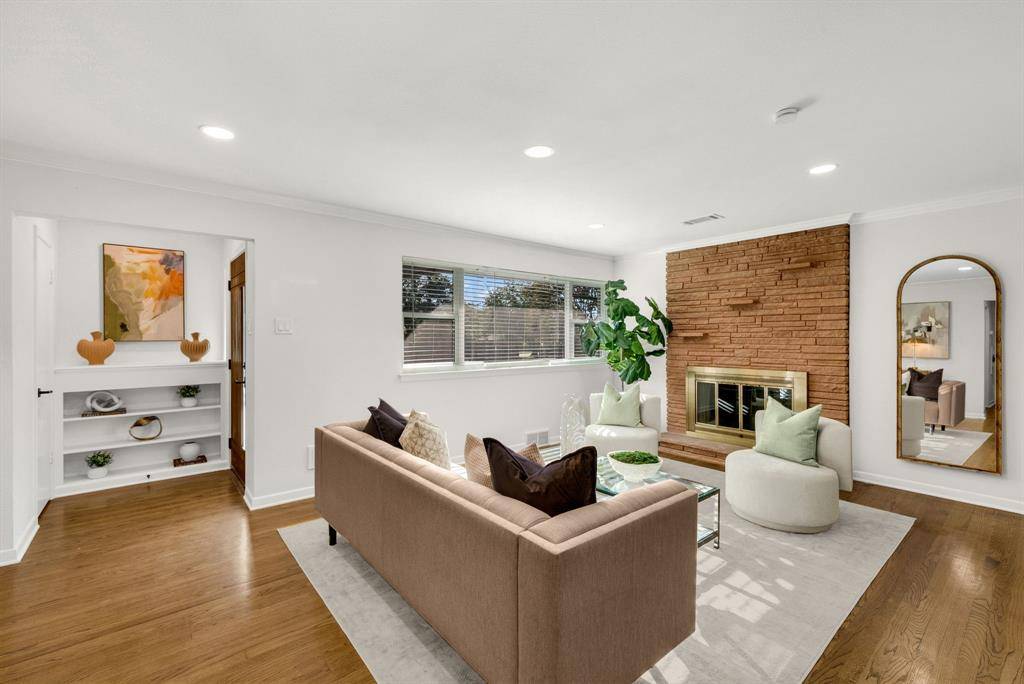 1631 Macmanus Drive, Dallas, TX 75228