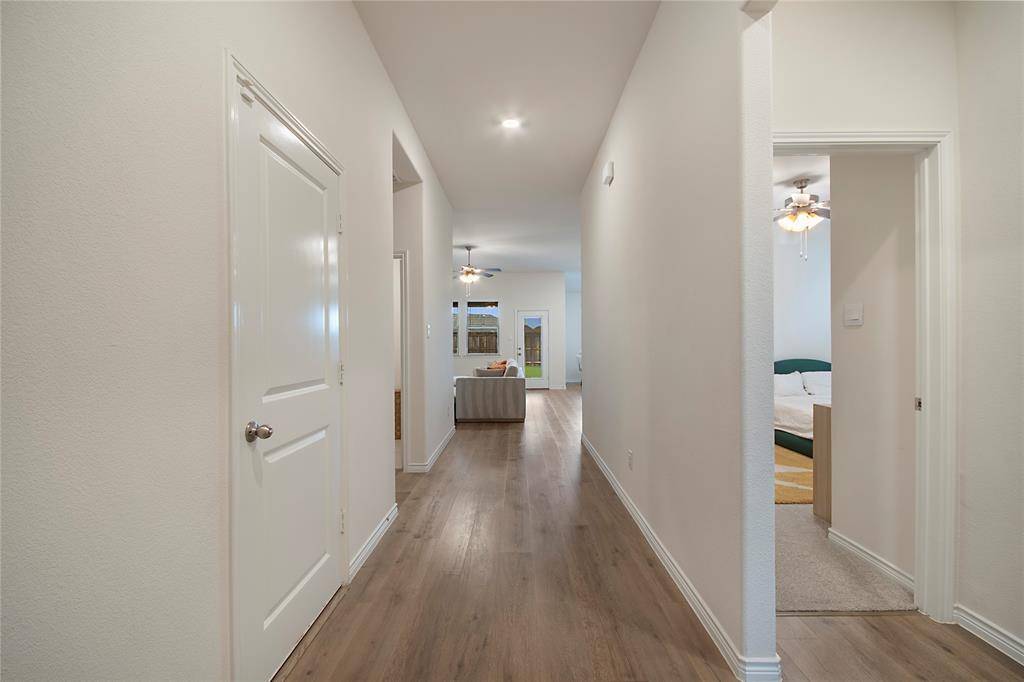 3102 Moccasin Lane, Aubrey, TX 76227