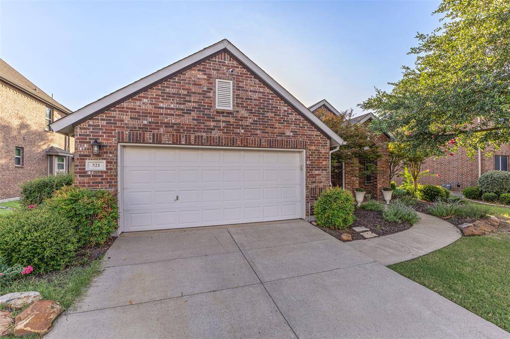 321 Deaton Drive, Fate, TX 75087
