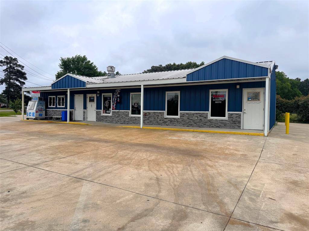 1721 N Edwards Ave., Mount Pleasant, TX 75455