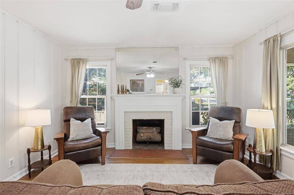 3104 Yucca Avenue, Fort Worth, TX 76111