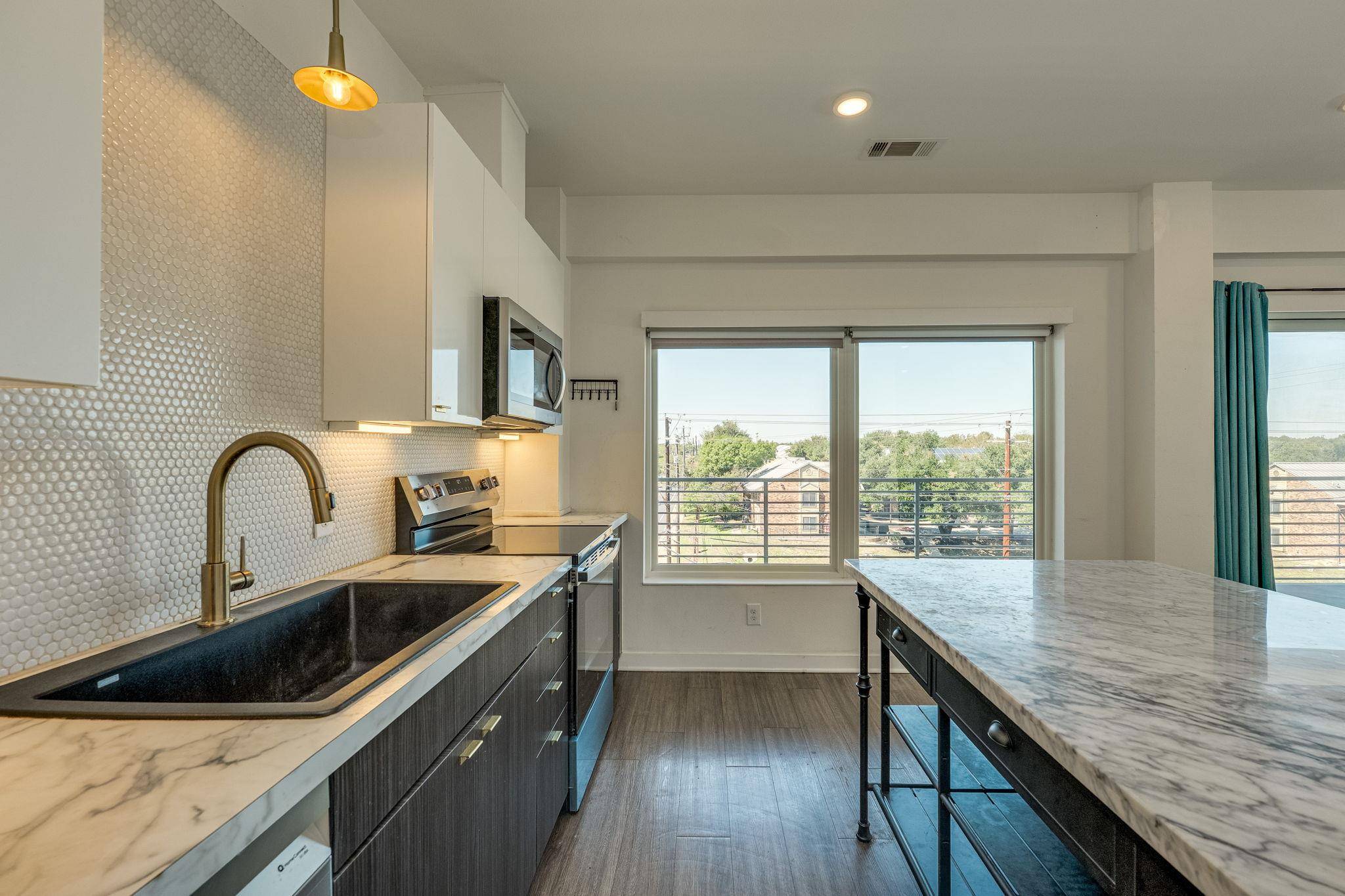 4361 S Congress Ave #401, Austin, TX 78745