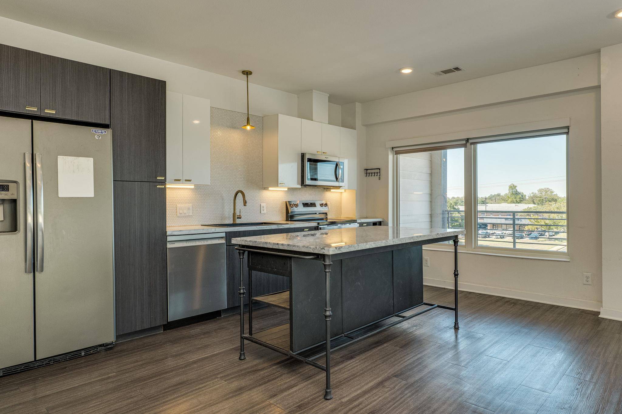 4361 S Congress Ave #401, Austin, TX 78745