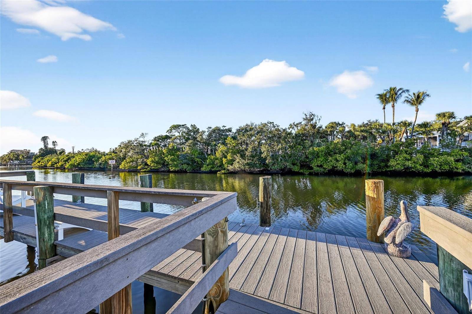 5424 AMERICA DR, Sarasota, FL 34231