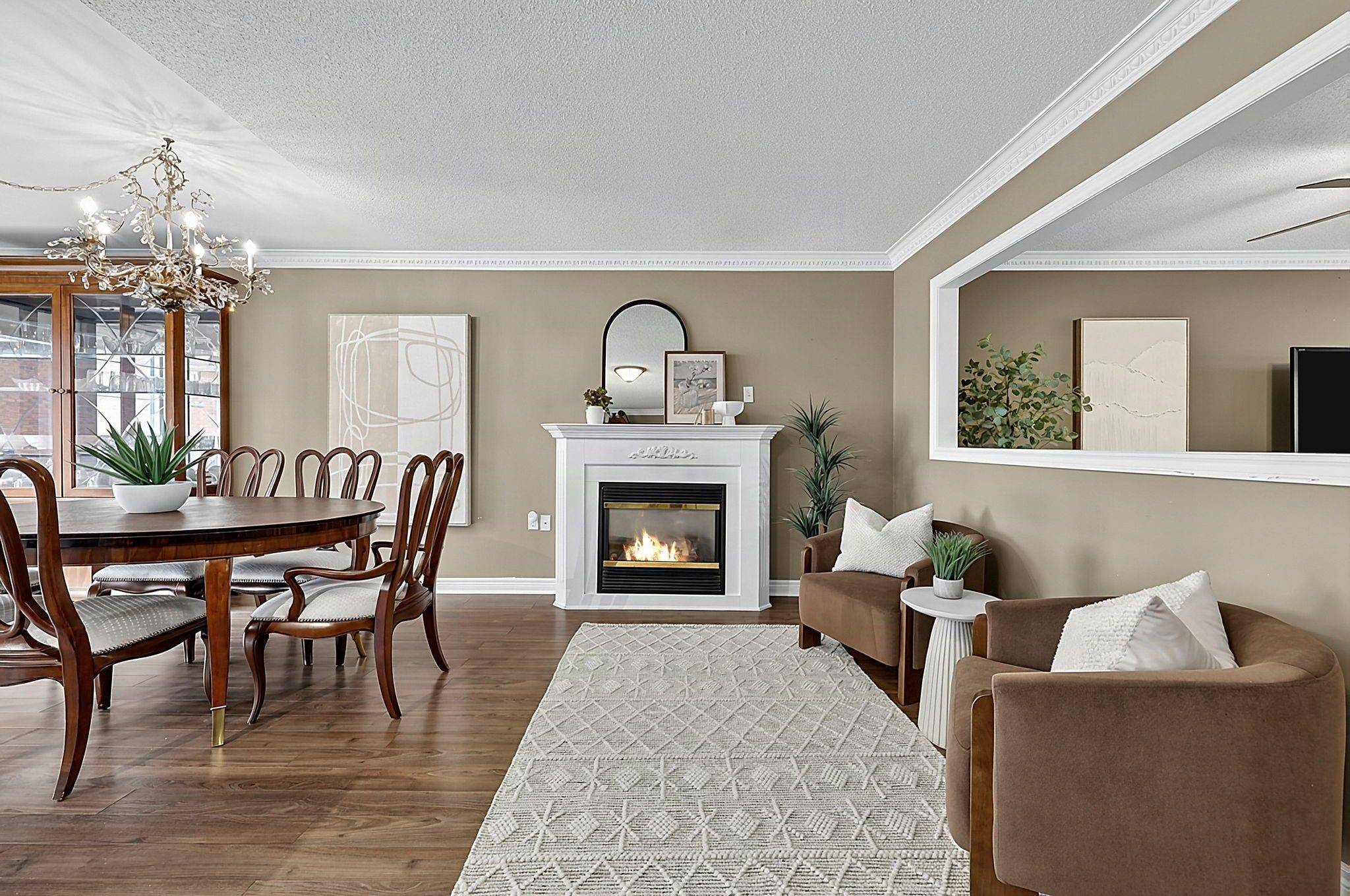 4 Brecken DR, Georgina, ON L4P 4A3
