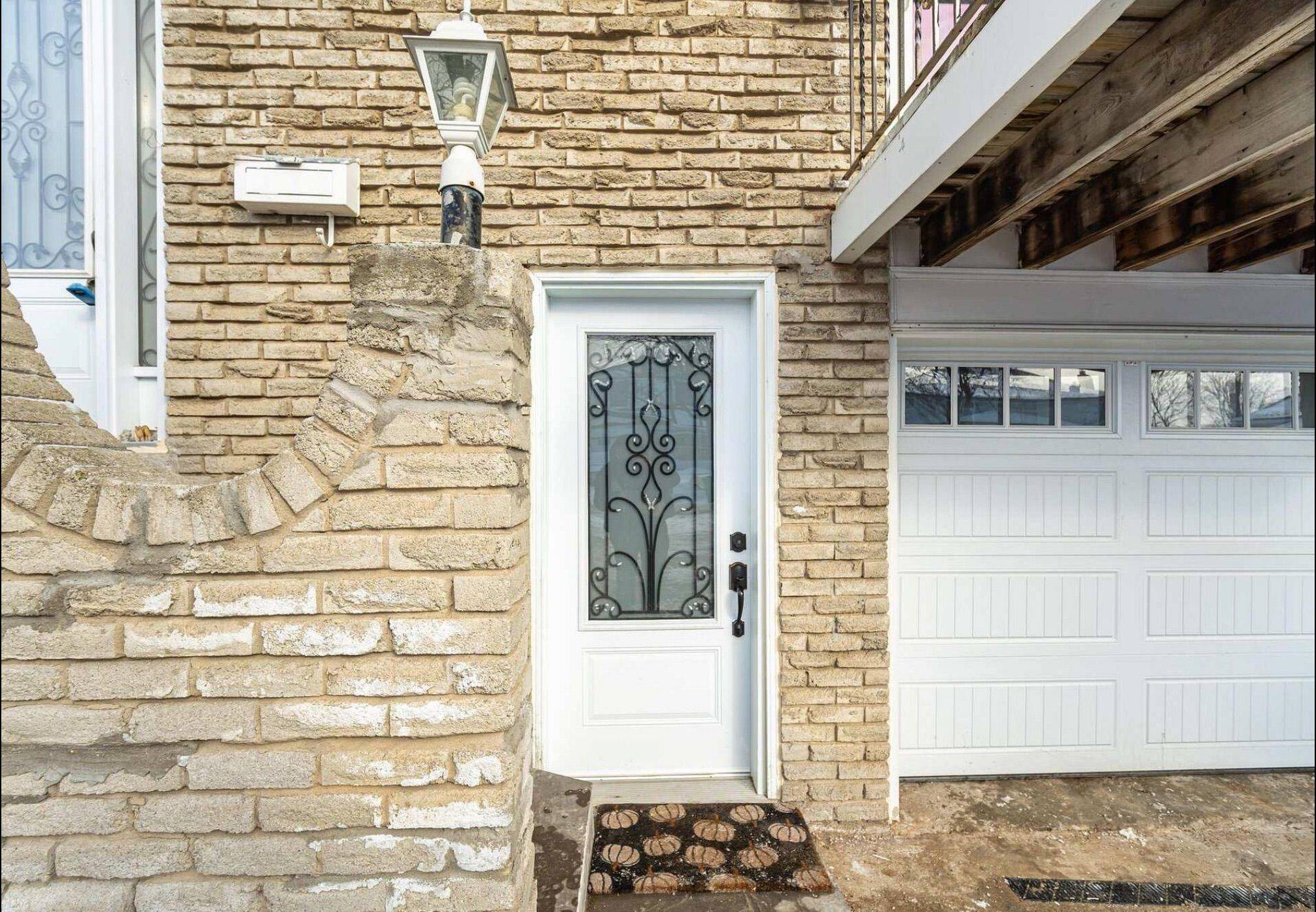 25 Abell DR, Brampton, ON L6V 2W1