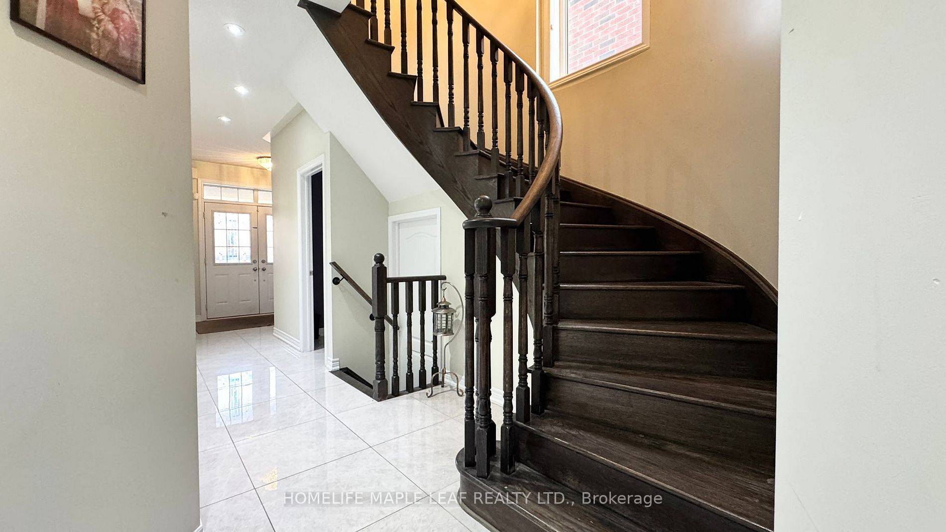 8 Ricardo RD, Brampton, ON L6P 3Z1