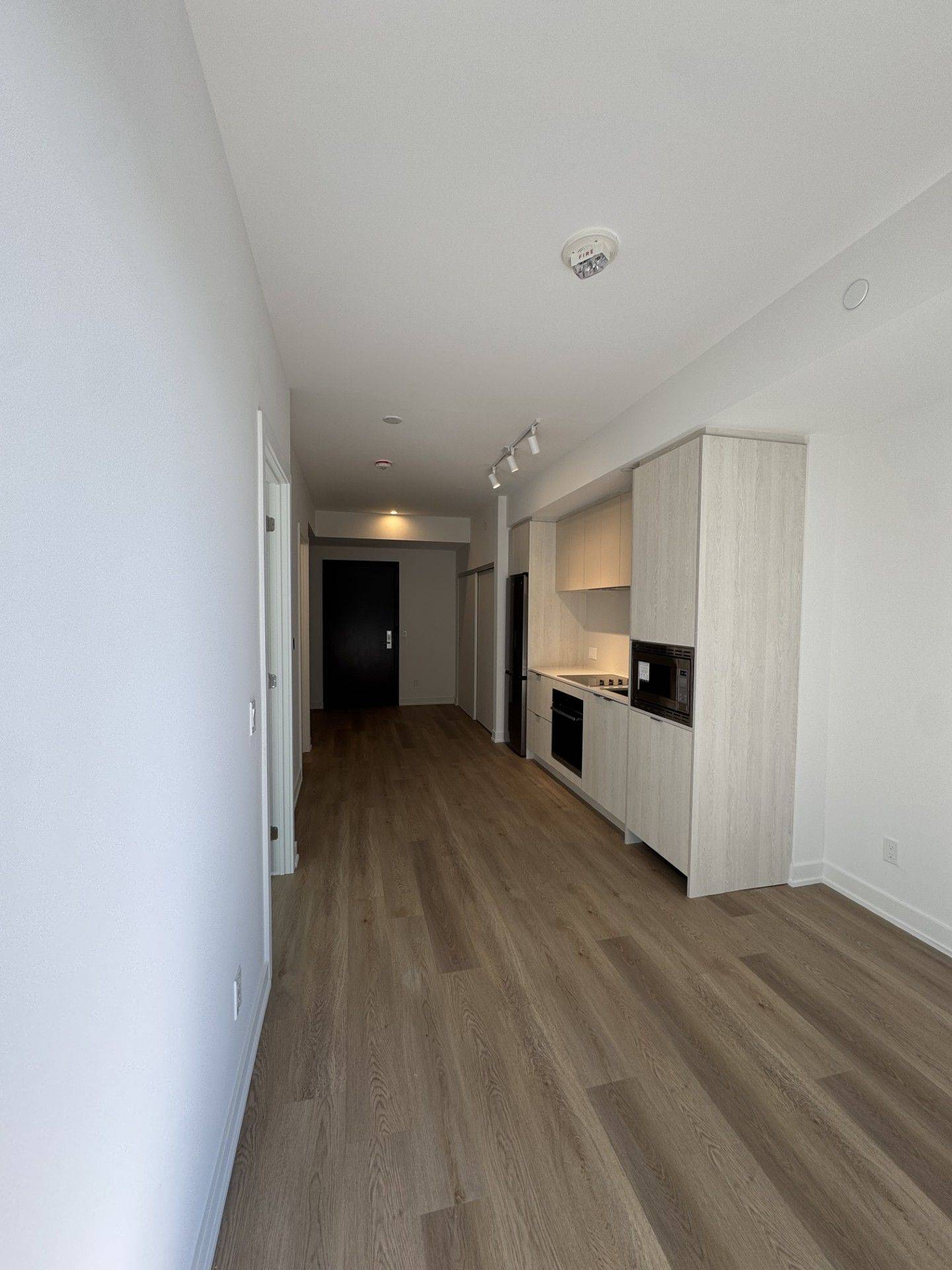 101 John ST #1615, Hamilton, ON L8R 1H7