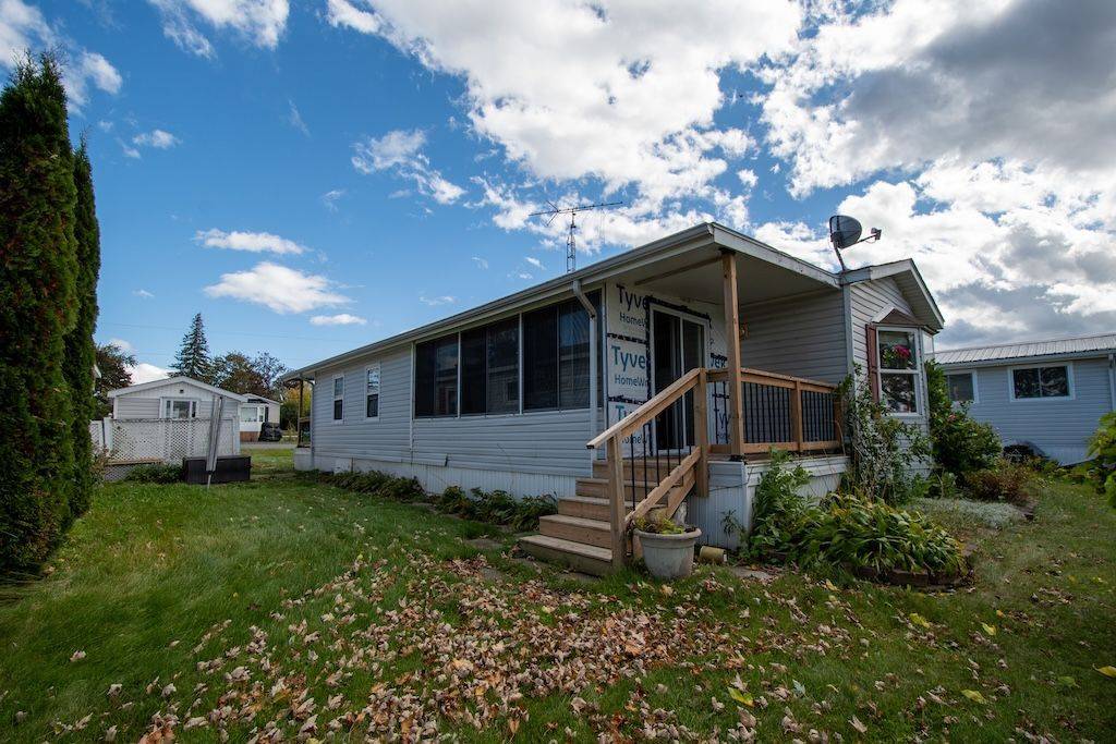 4 McGregor DR, Otonabee-south Monaghan, ON K0L 2G0