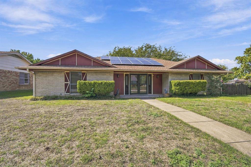 1501 Meadow Court, Midlothian, TX 76065