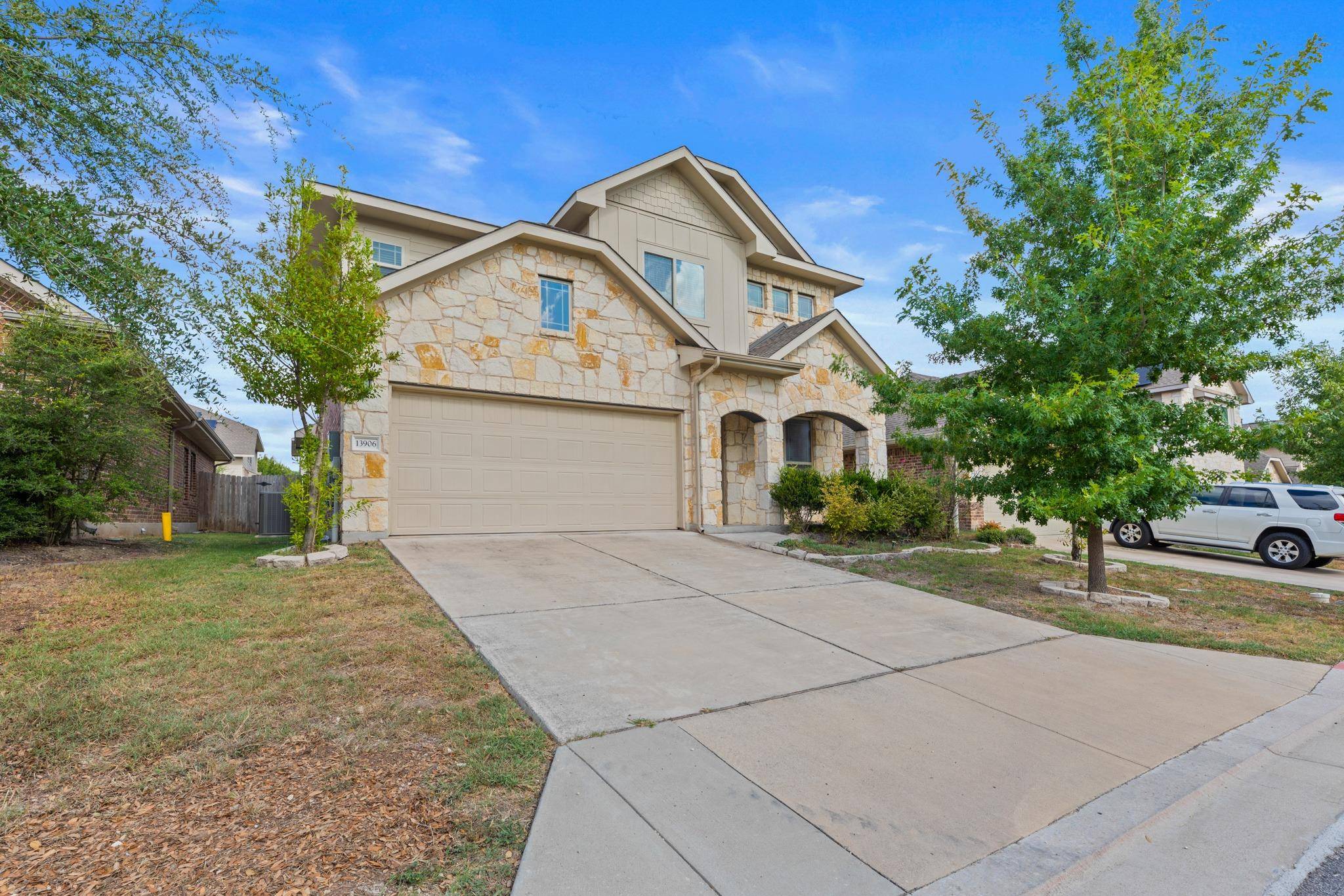 13906 Cantata LN, Pflugerville, TX 78660
