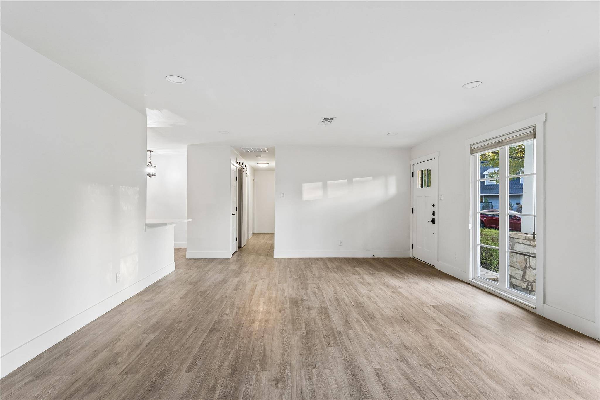 122 Havana ST, Austin, TX 78704