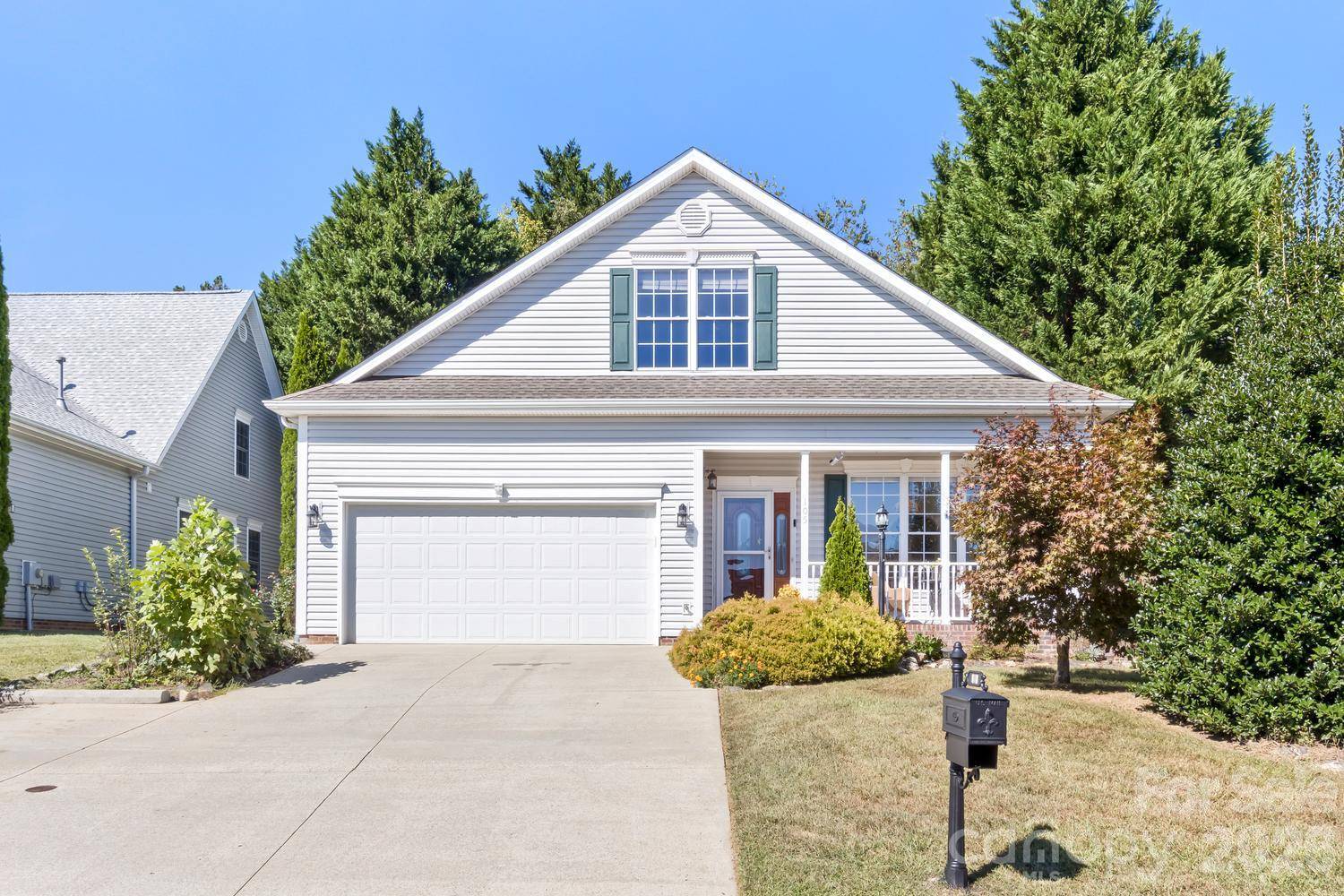 105 Willow Oak DR, Asheville, NC 28805