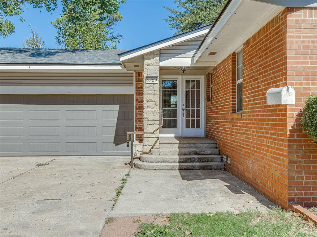 6709 NW 34th ST, Bethany, OK 73008