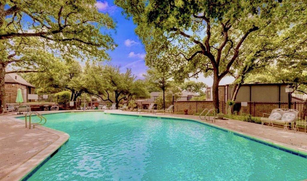2709 Fairway Park Street, Grand Prairie, TX 75050