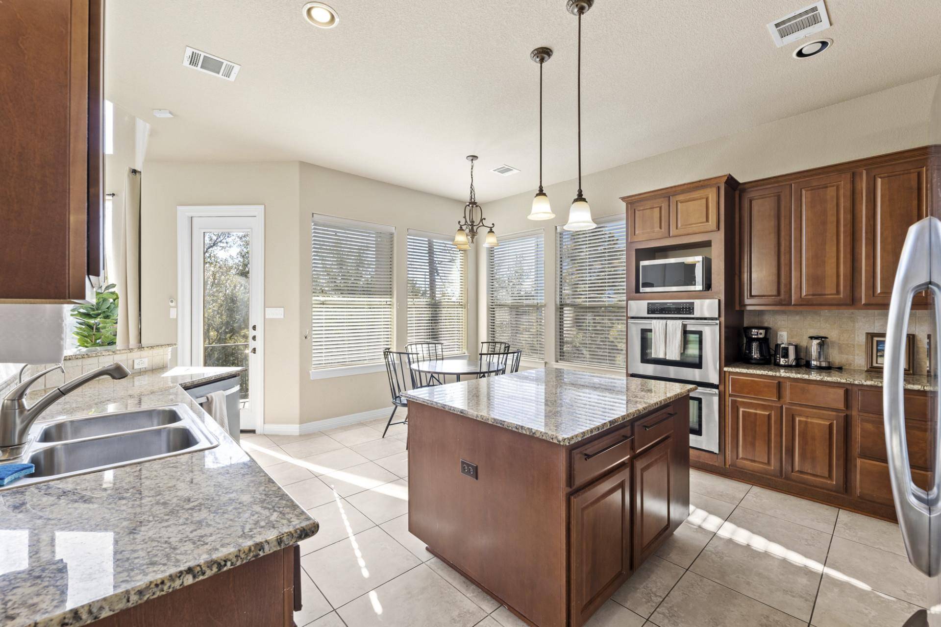 5001 McIntyre CIR, Austin, TX 78734