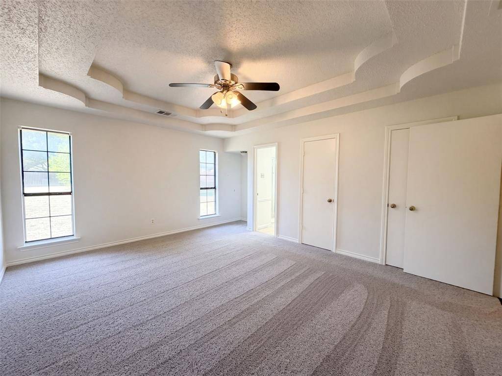 133 Jason Drive, Red Oak, TX 75154