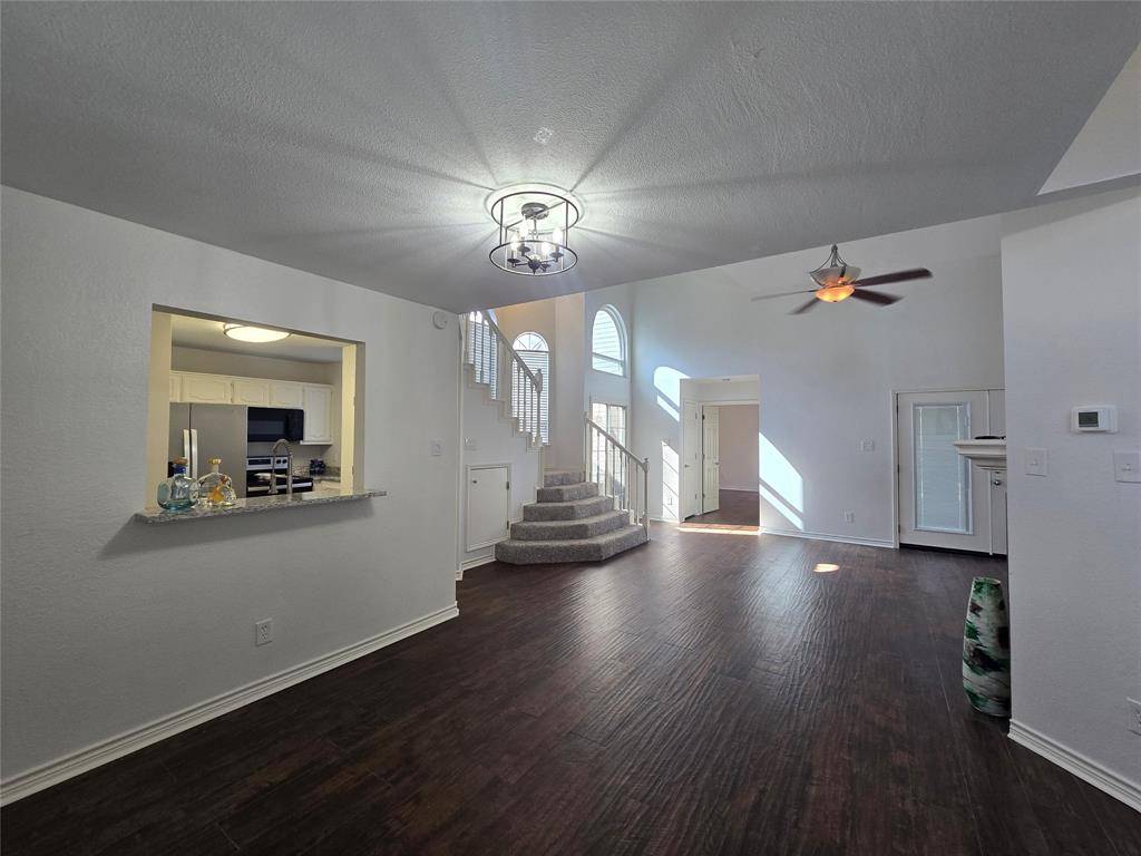 2961 N Bend Drive, Dallas, TX 75229