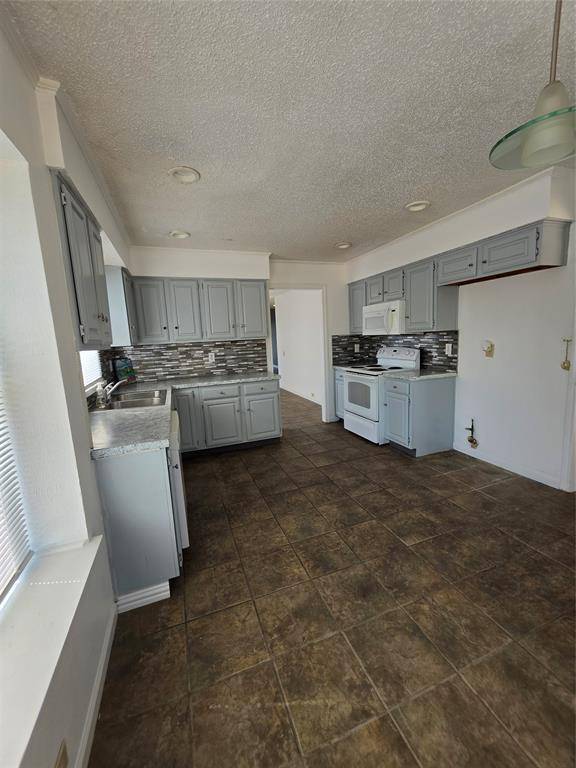 598 Briarcliff Drive, Garland, TX 75043