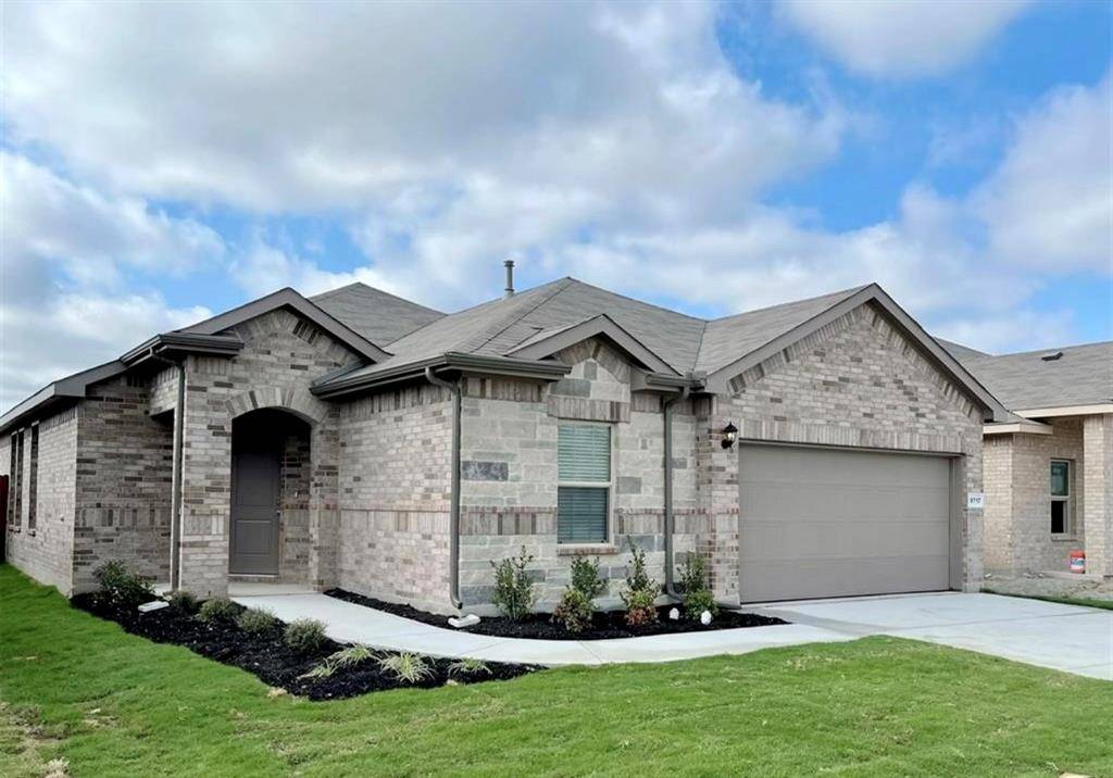 9717 Hickory Knob Drive, Fort Worth, TX 76108