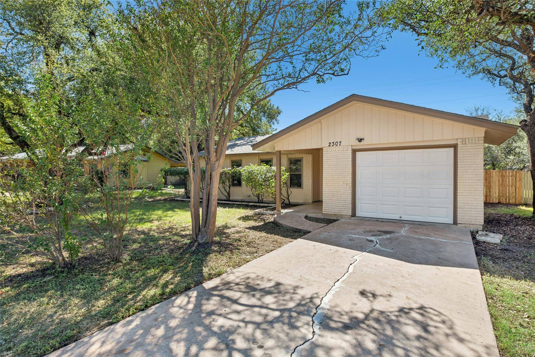 2307 W Riviera DR, Cedar Park, TX 78613