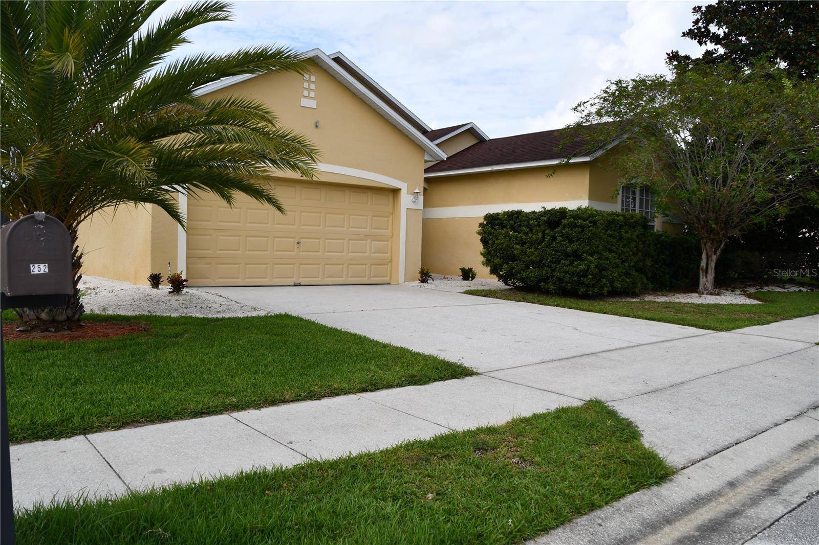 253 WILDFLOWER RD, Davenport, FL 33837