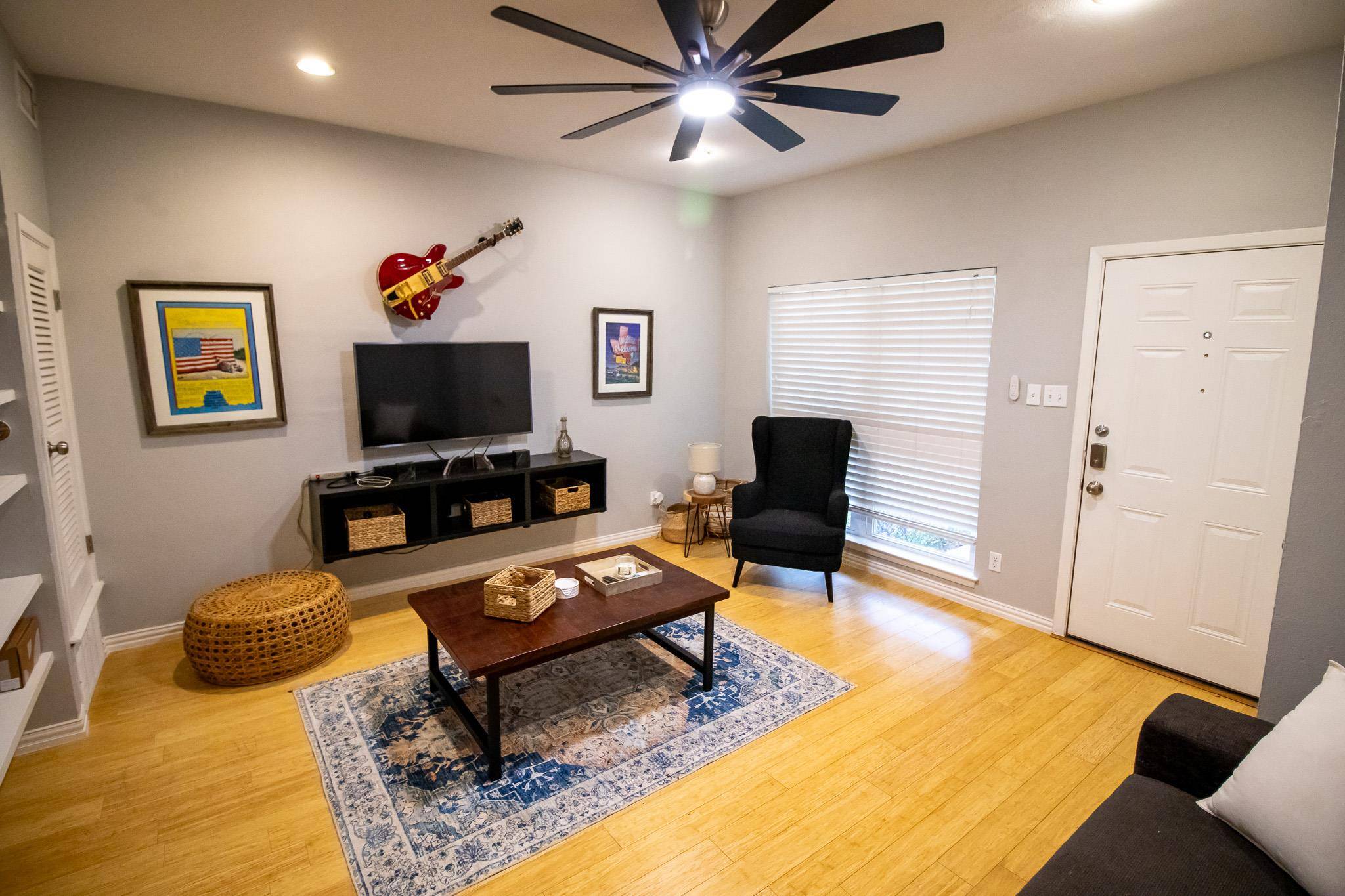 821 E Oltorf ST, Austin, TX 78704