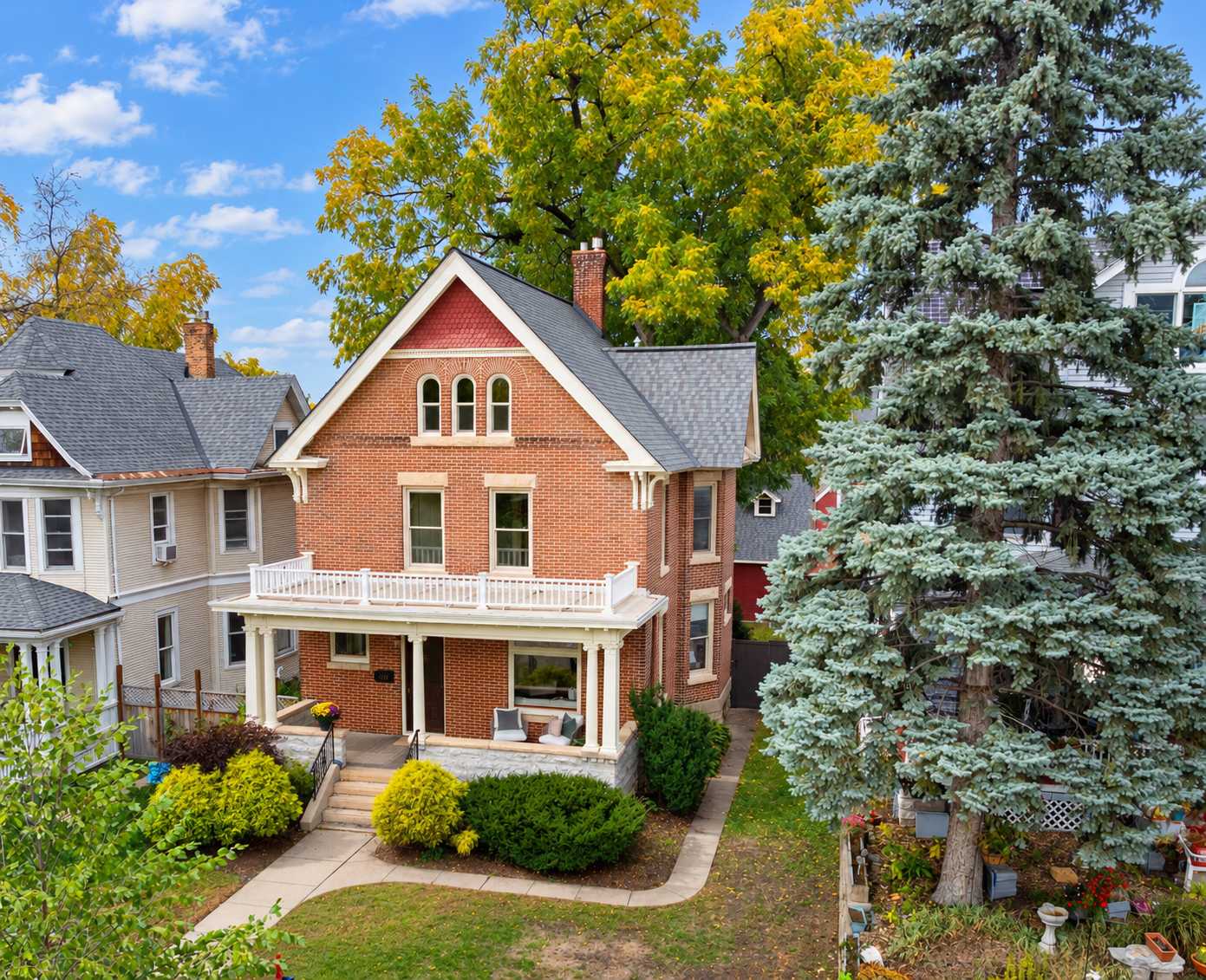 1937 Selby AVE, Saint Paul, MN 55104