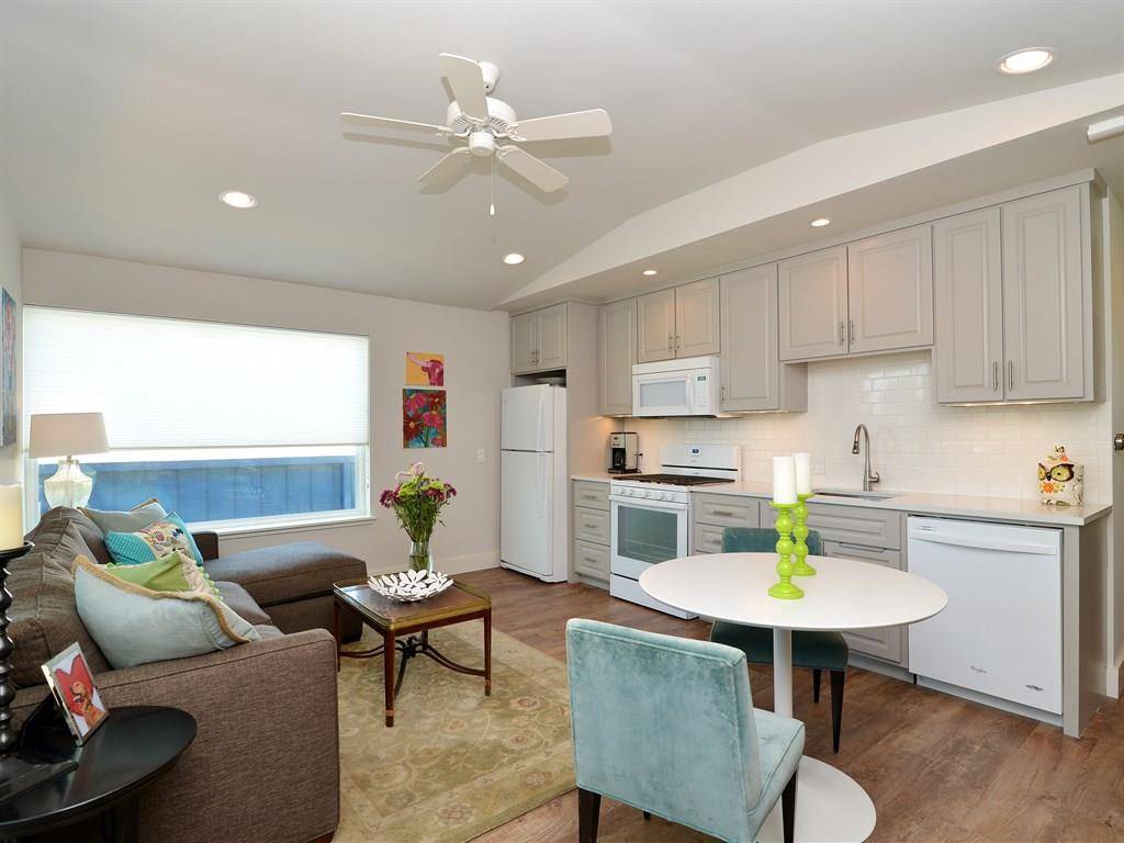 7814 Mullen DR #B, Austin, TX 78757