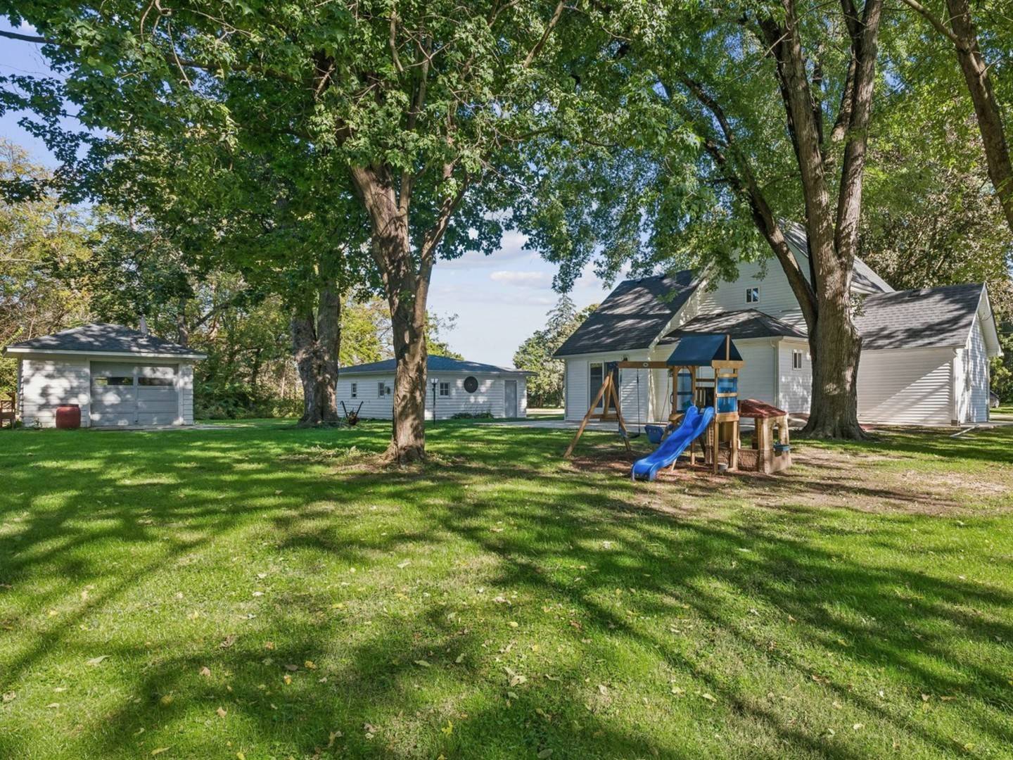 3S530 Finley RD, Sugar Grove, IL 60554