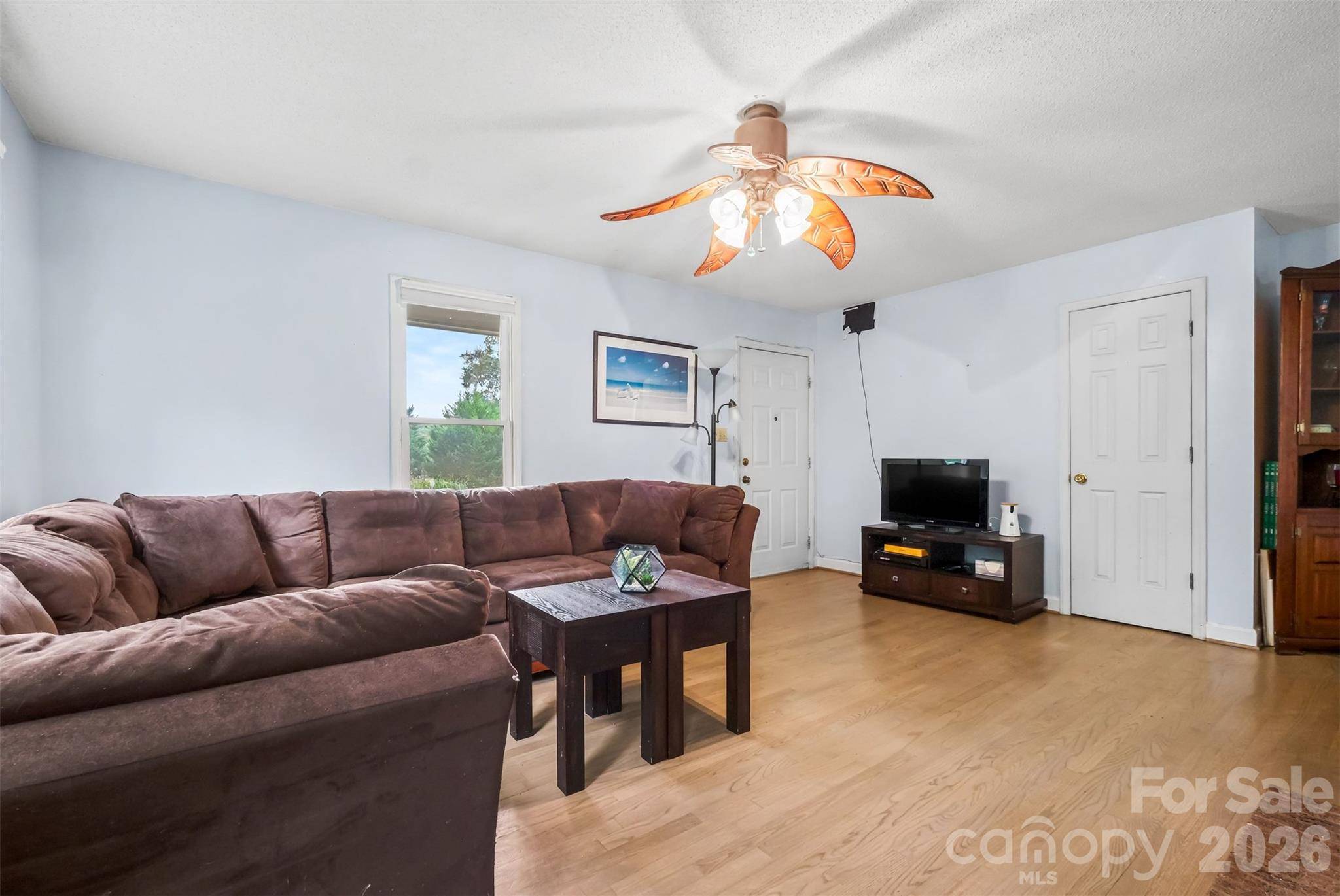 1617 Lawing RD, Charlotte, NC 28216