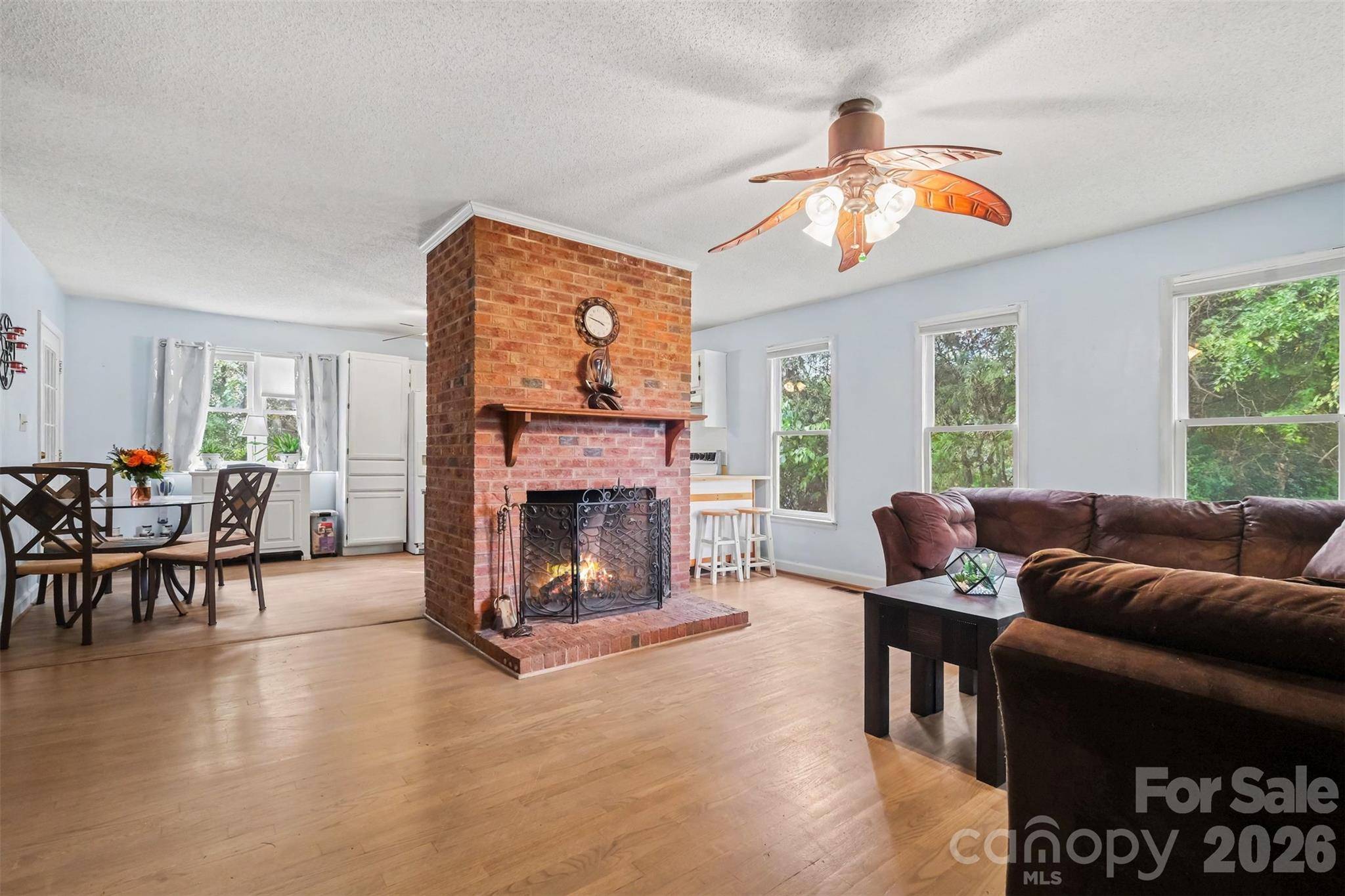 1617 Lawing RD, Charlotte, NC 28216