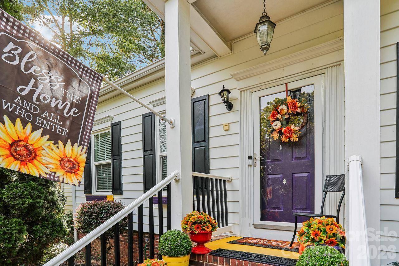 1116 Somersby LN, Matthews, NC 28105