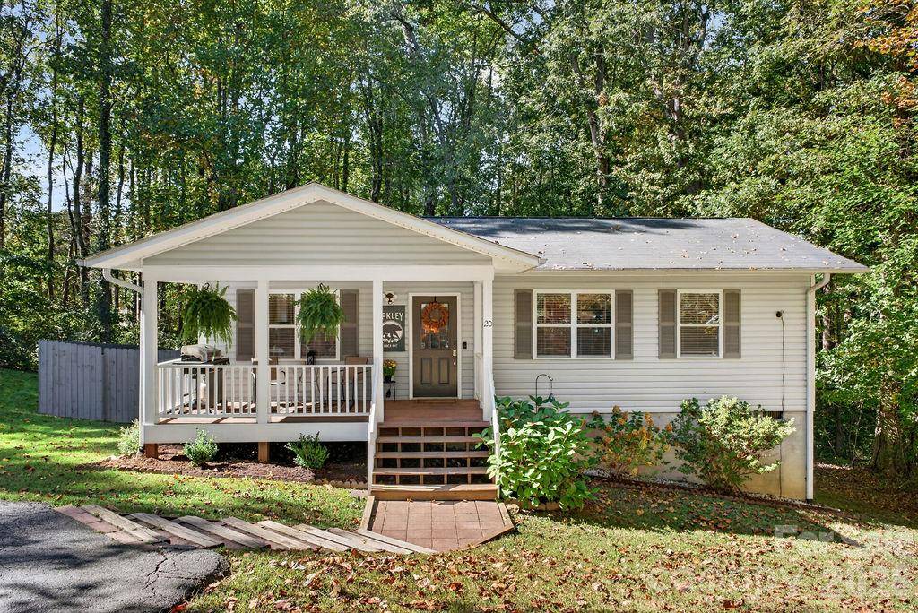 20 McTindal CIR, Asheville, NC 28803