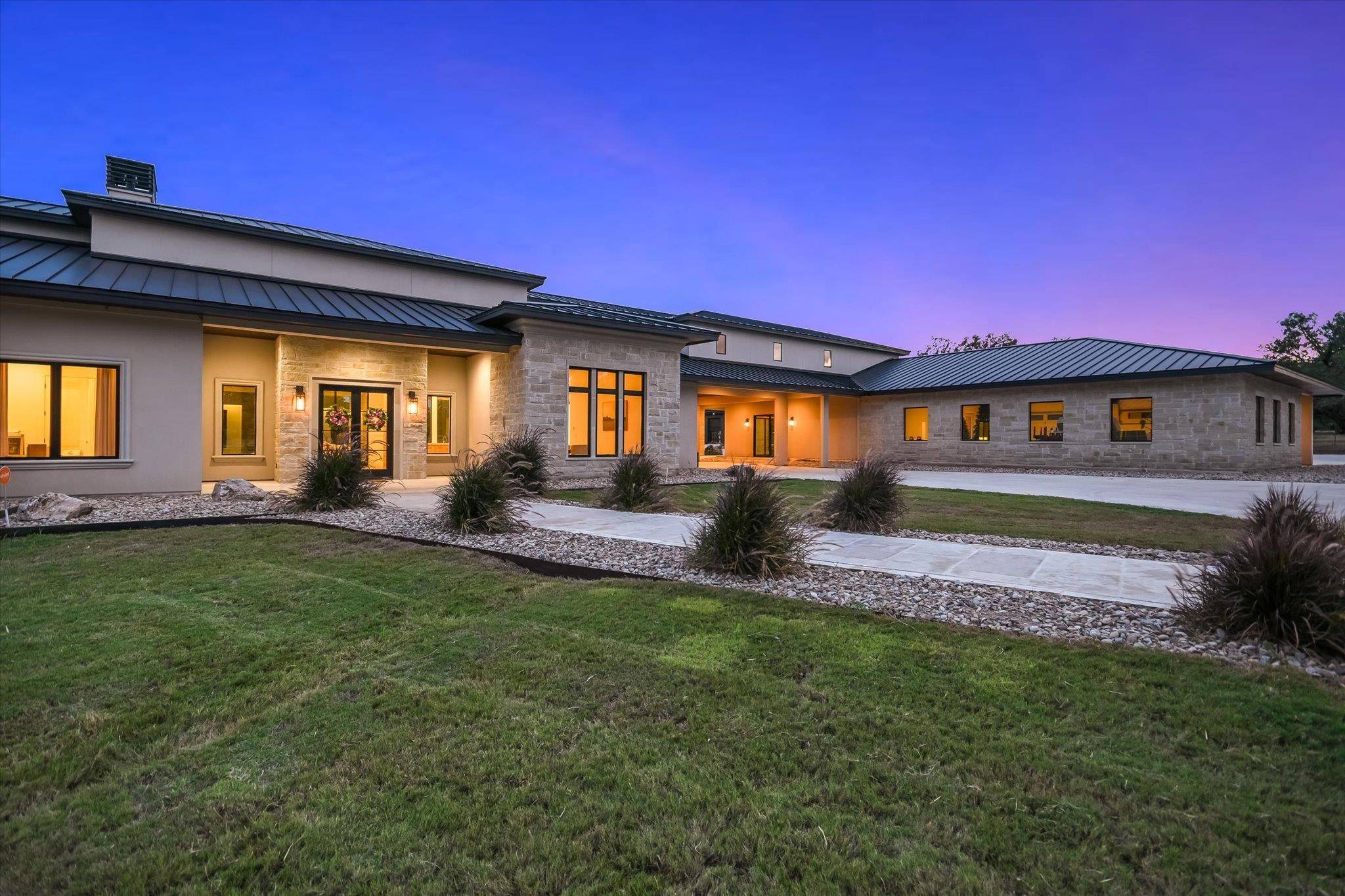 1295 S Park Rd 4, Burnet, TX 78611