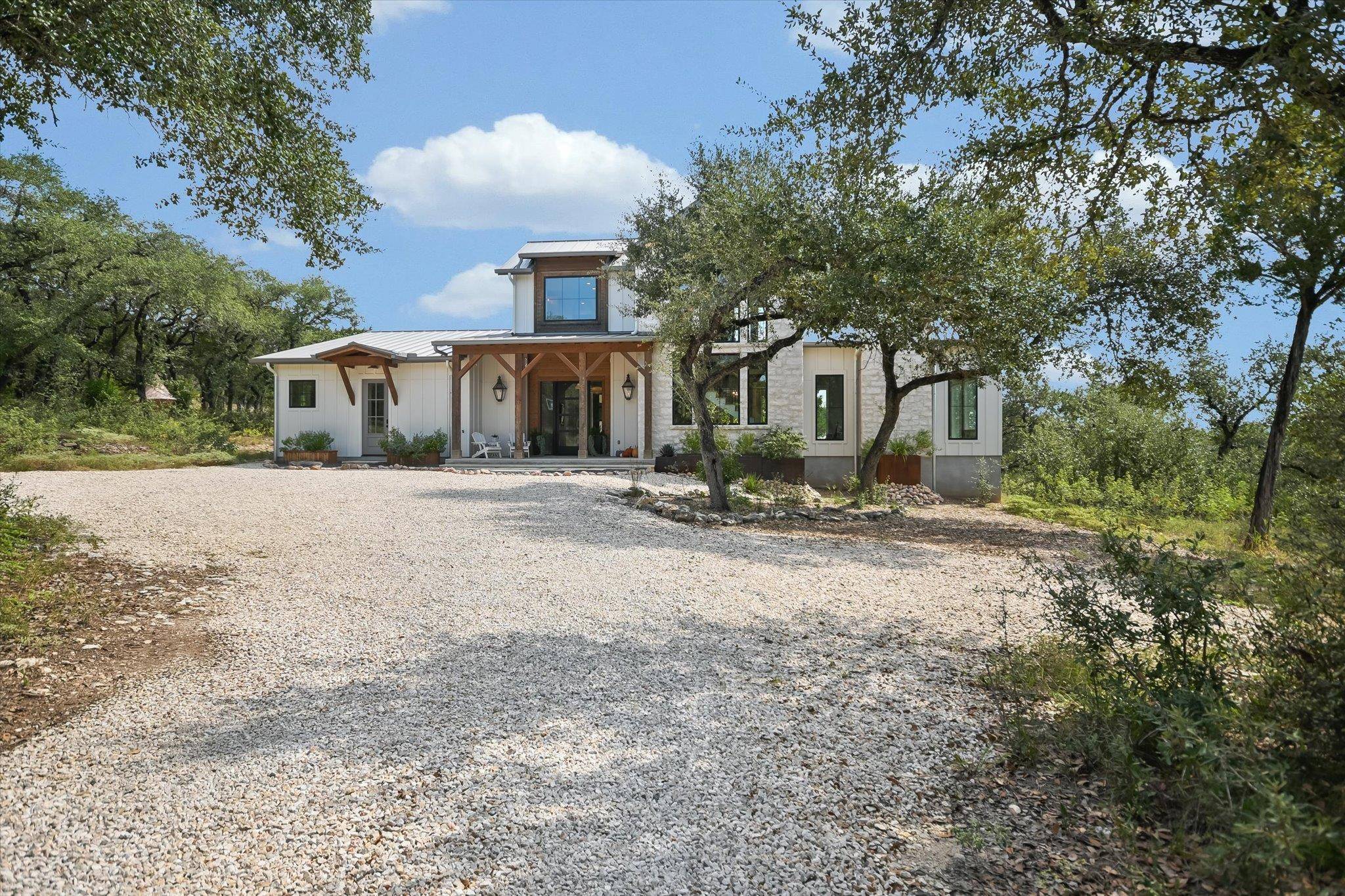 540 Casey LN, Wimberley, TX 78676