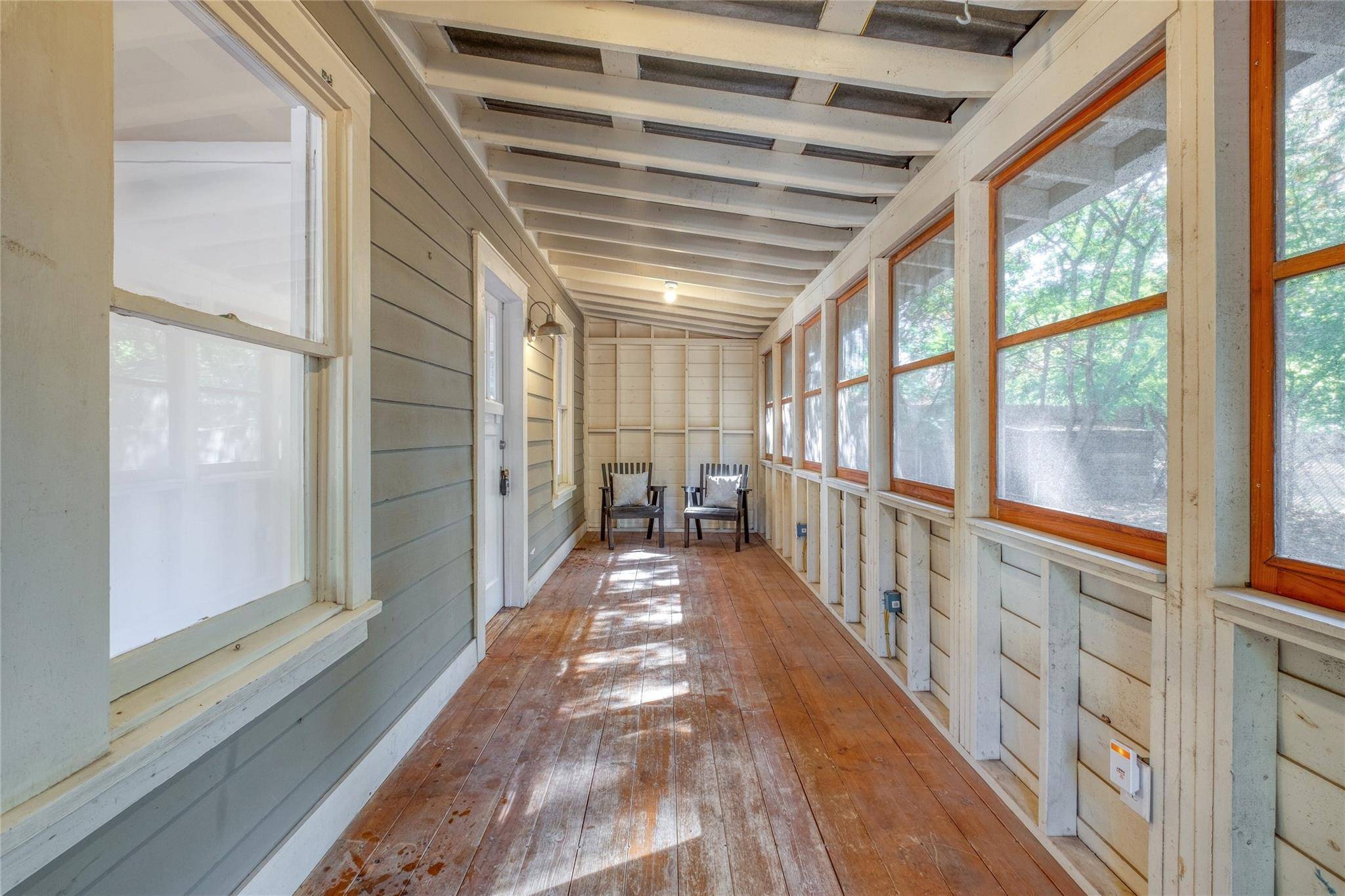 712 Nowotny LN, Austin, TX 78702
