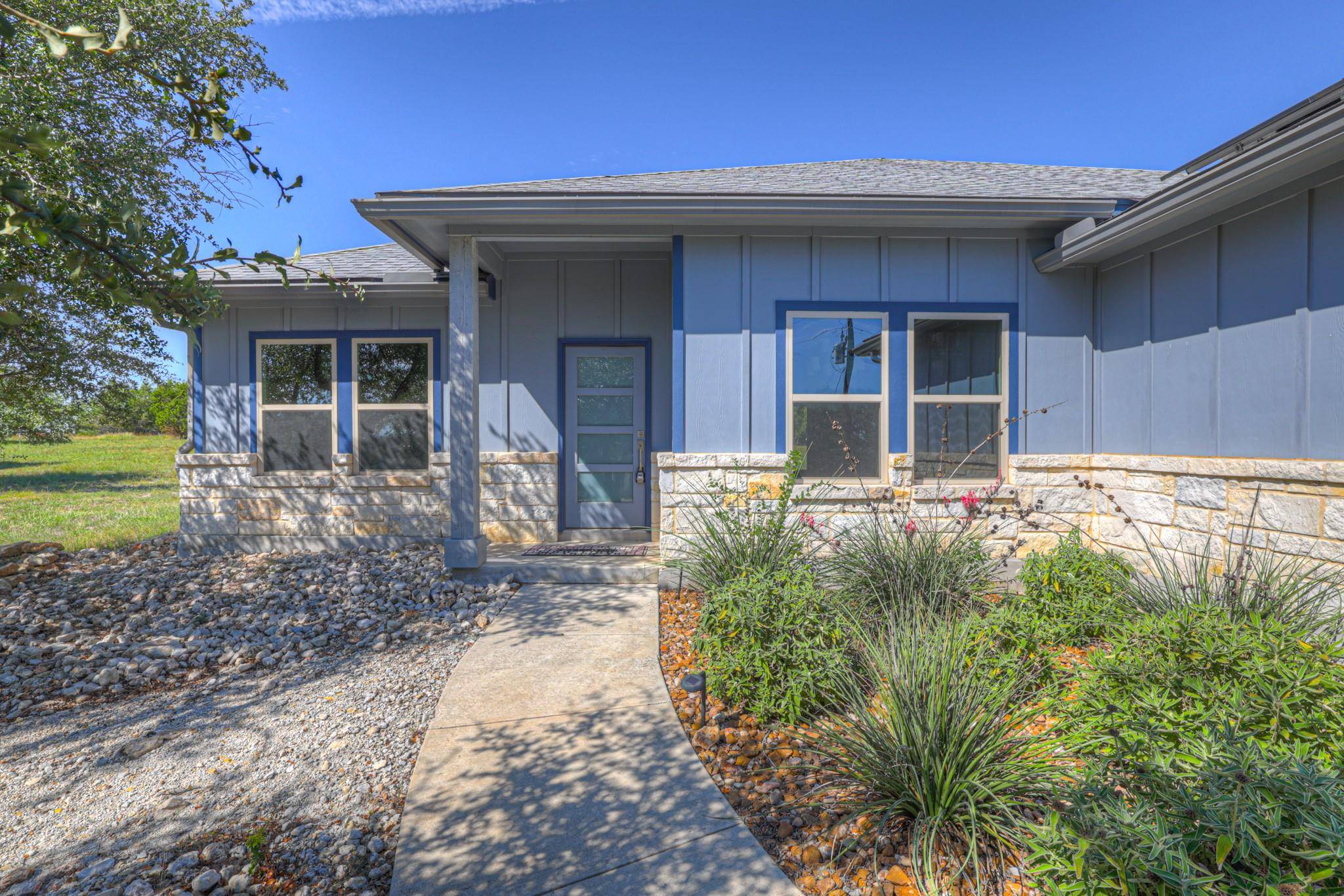 381 Monarch, Canyon Lake, TX 78133