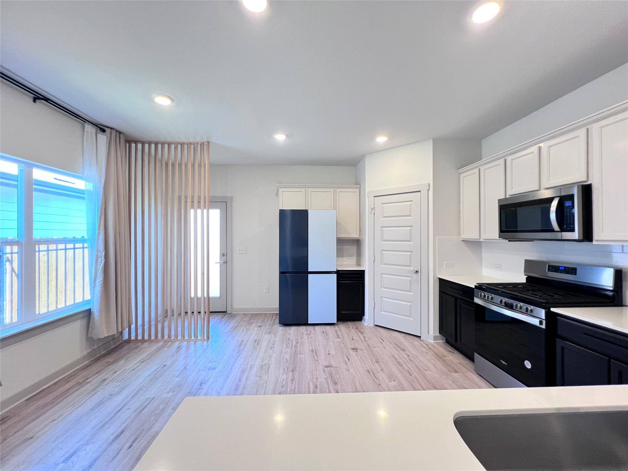 2108 Daleside LN, Austin, TX 78754