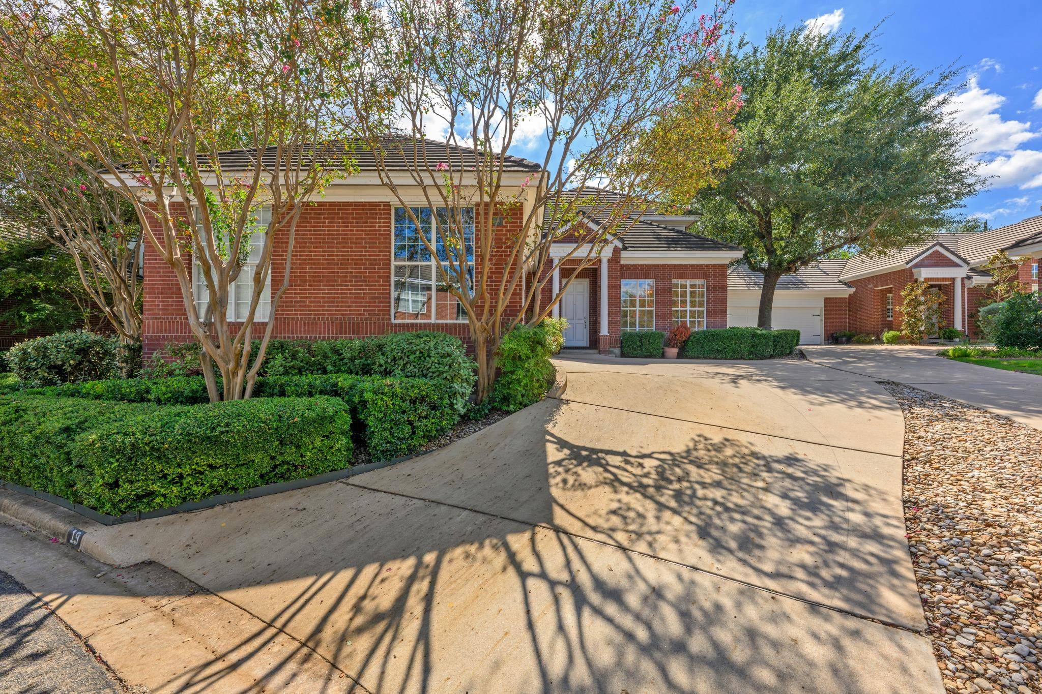 4010 Long Champ DR #19, Austin, TX 78746