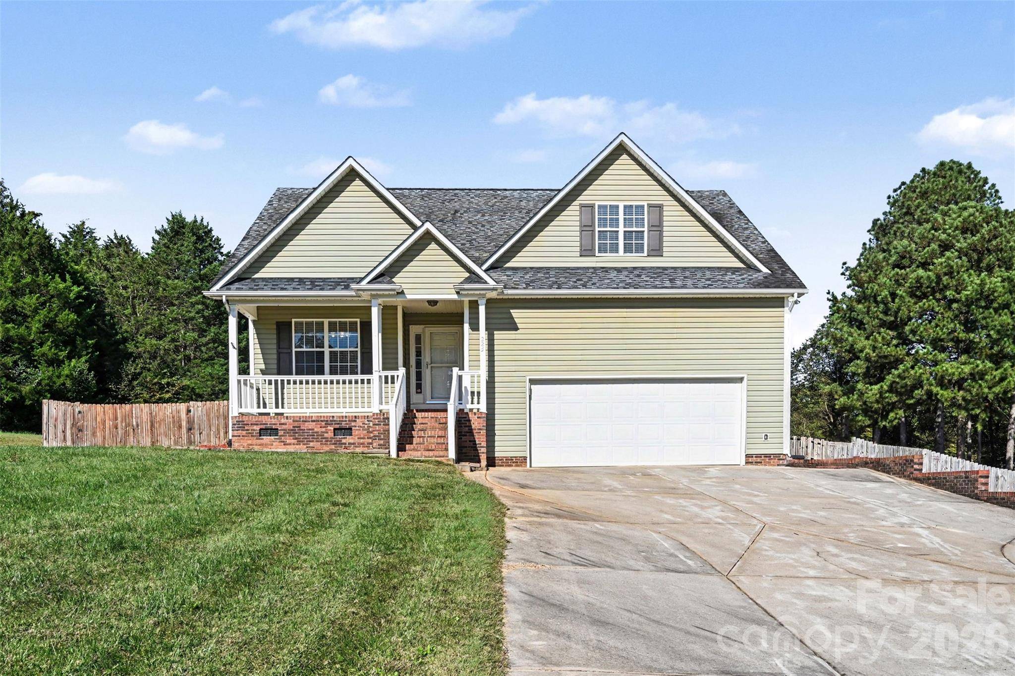 225 Brooks Farm DR, Rockwell, NC 28138